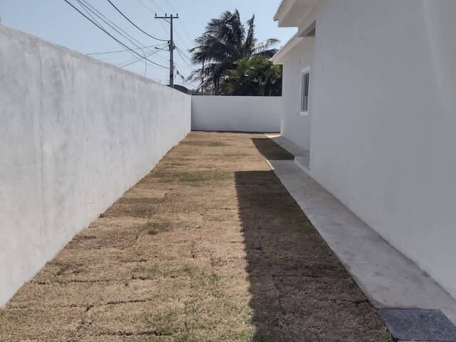 #140 - Casa para Venda em São Pedro da Aldeia - RJ