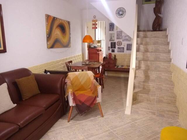 #207 - Apartamento para Venda em São Pedro da Aldeia - RJ