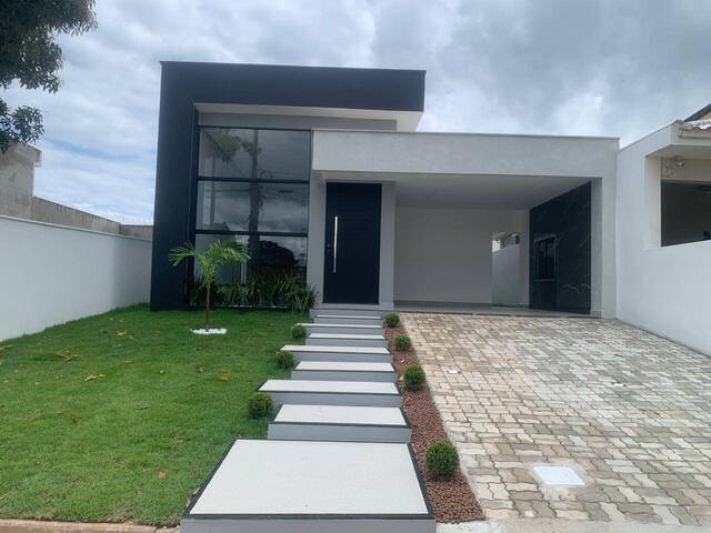 Casa para Venda em São Pedro da Aldeia - 2