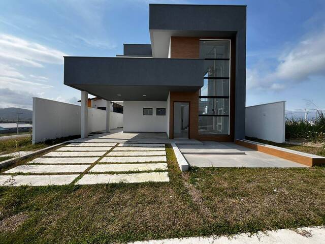 Casa para Venda em São Pedro da Aldeia - 4