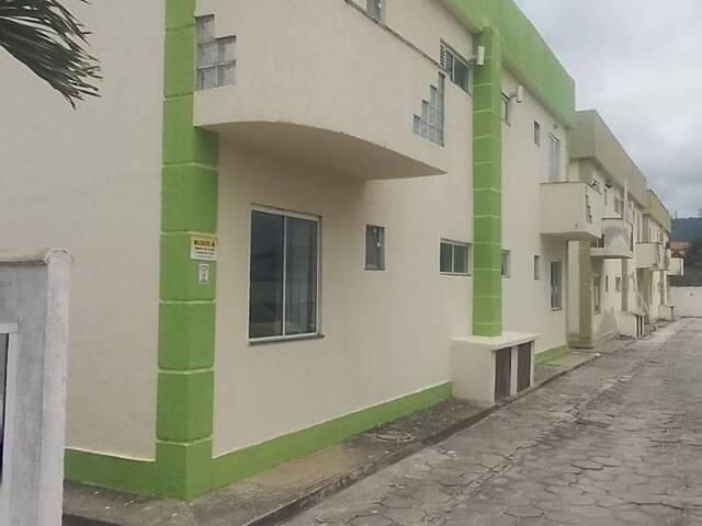 #381 - Apartamento para Venda em São Pedro da Aldeia - RJ - 1