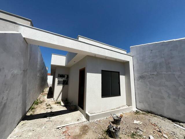 #421 - Casa para Venda em São Pedro da Aldeia - RJ - 1