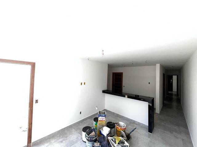 #421 - Casa para Venda em São Pedro da Aldeia - RJ - 2