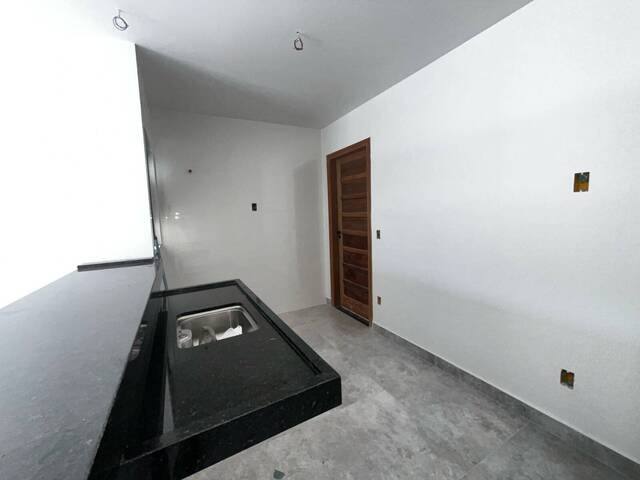 #421 - Casa para Venda em São Pedro da Aldeia - RJ - 3
